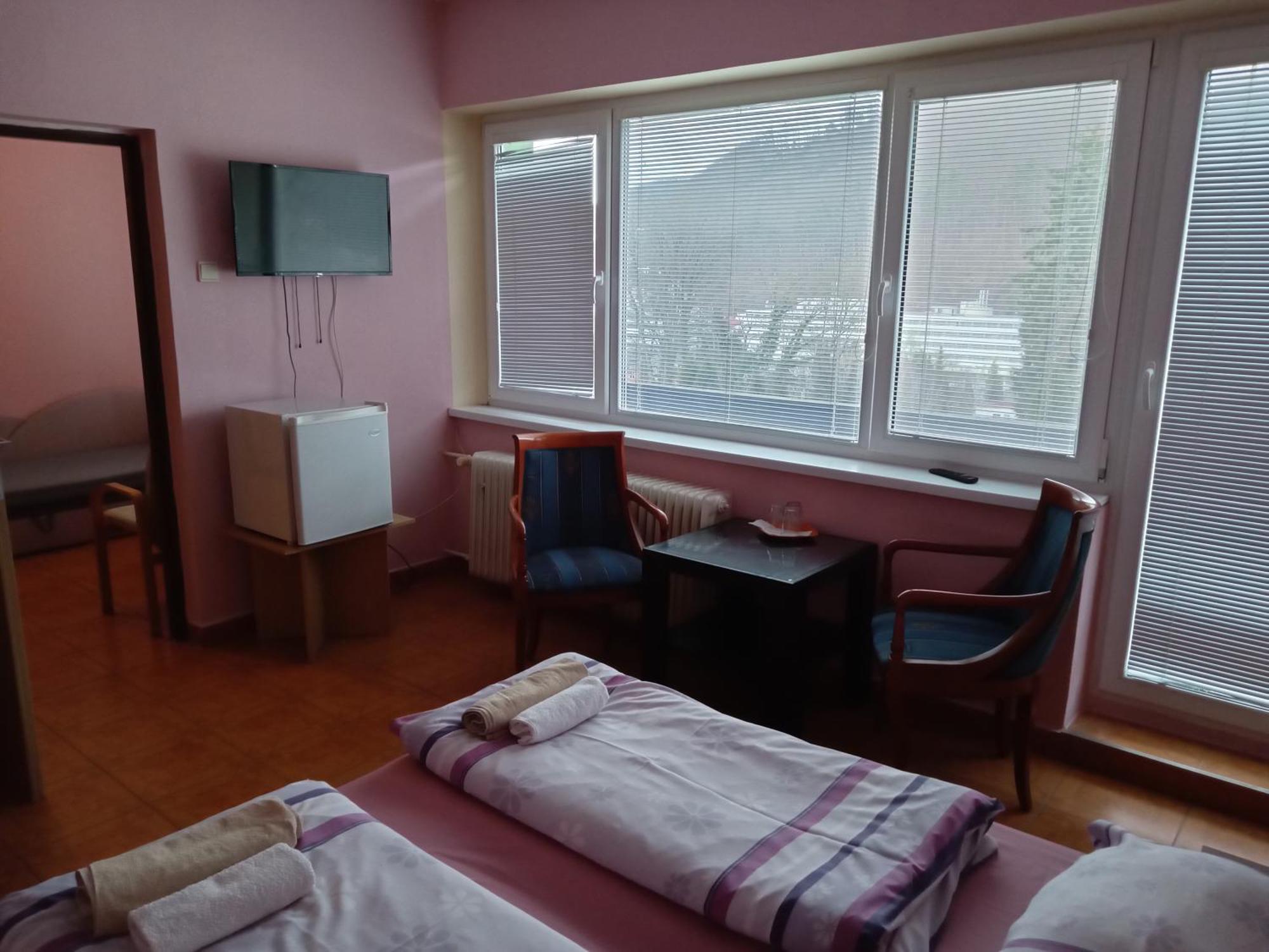 Garni Hotel Sonata Trenčianske Teplice Buitenkant foto